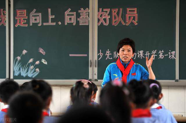 女王的脚奴完整视频